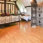 Hébergement de vacances Maison Avec Piscine Couverte Fervaques