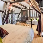 Hébergement de vacances Maison Avec Piscine Couverte